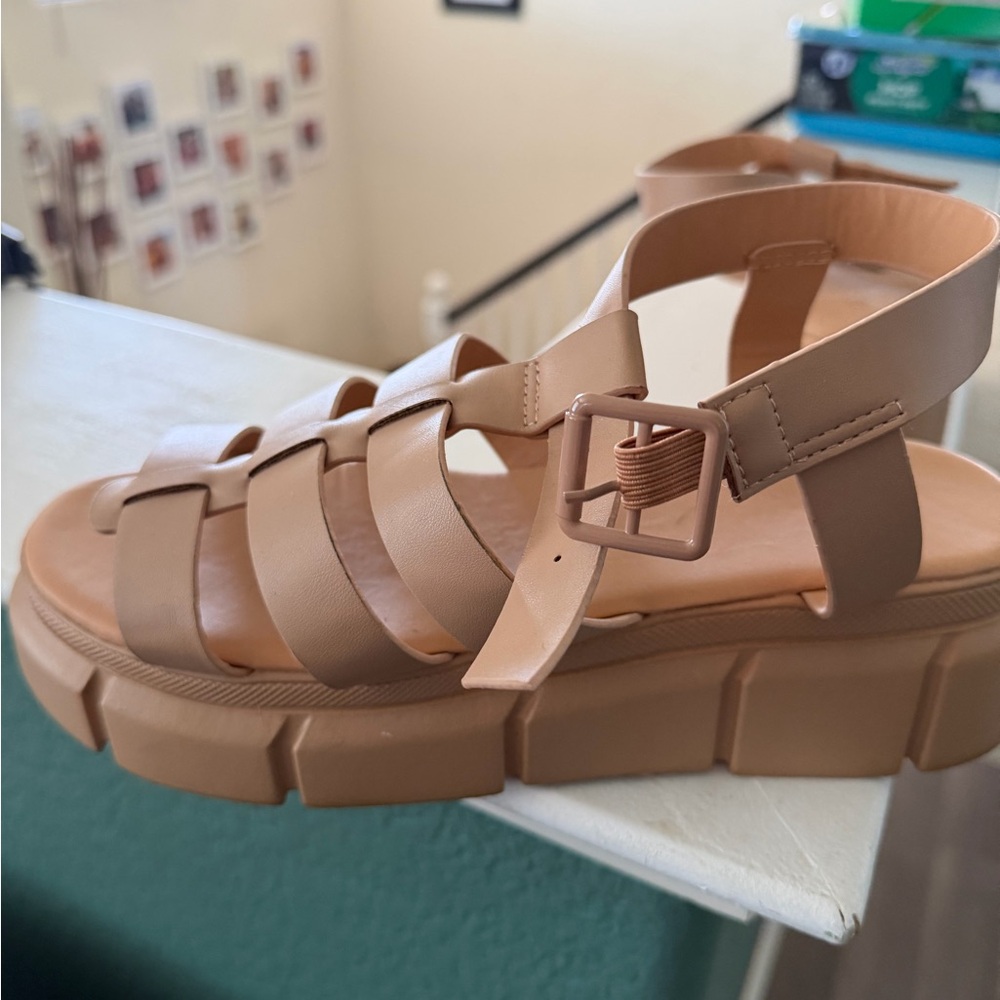 Women's Tan Platform Sandals